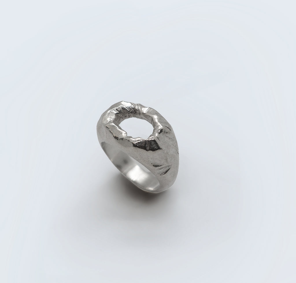 FR.09 / Fragmentary ring collection