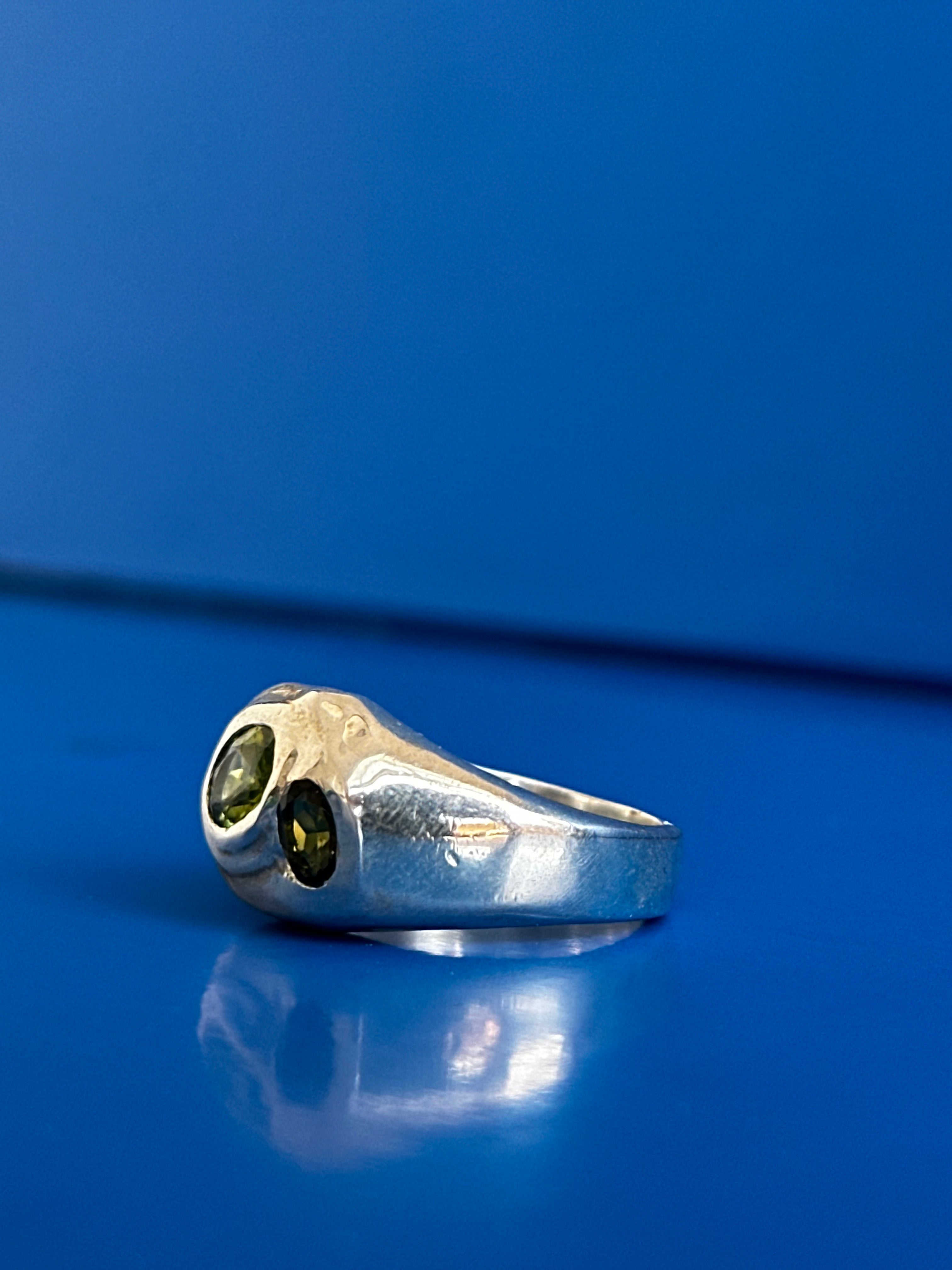 MC.012 / Melted city ring collection / Peridoto e Olivina