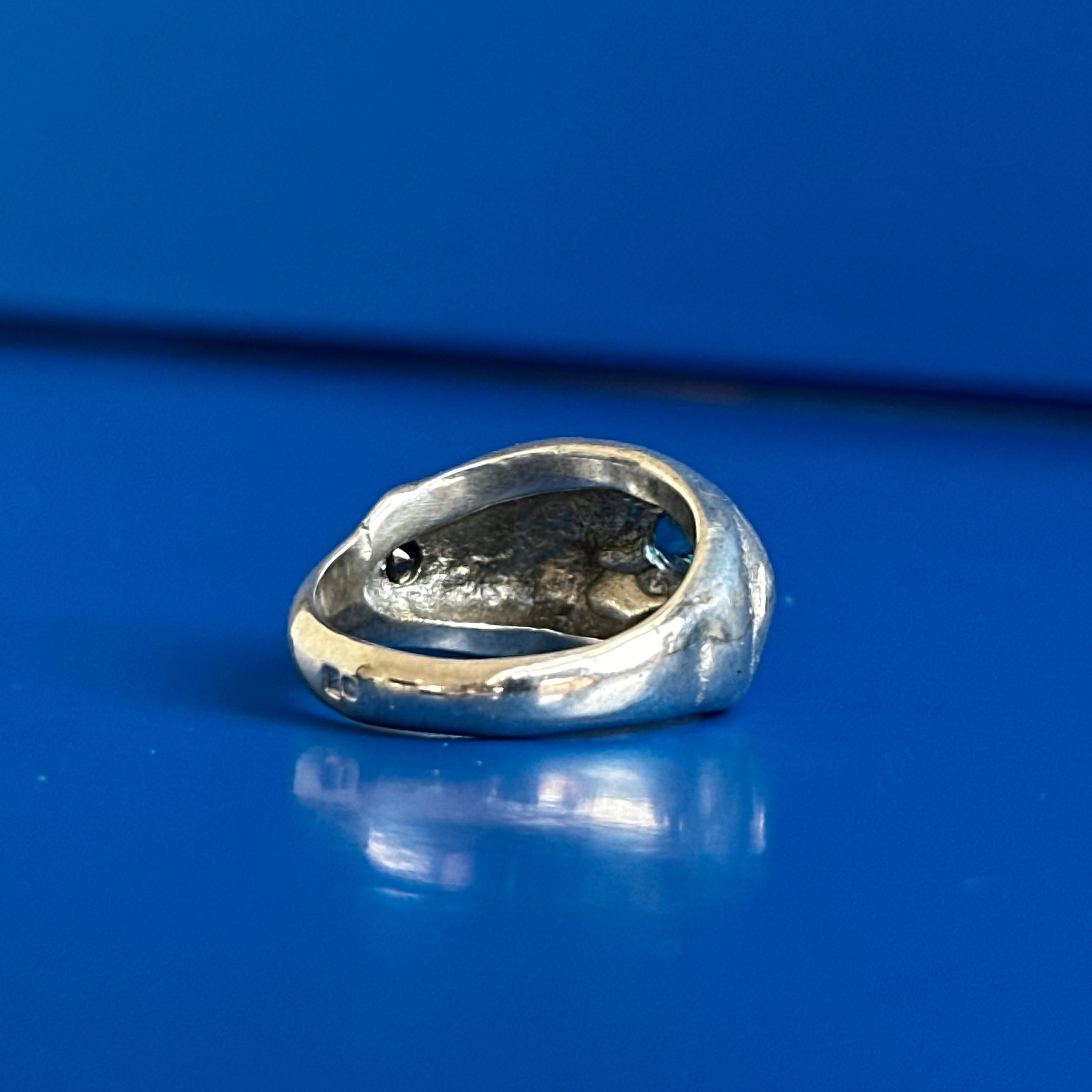 MC.010 / Melted city ring collection / Topázio e safira