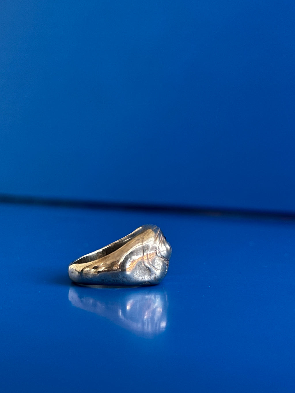 MC.016 / Melted city ring collection / Esmeralda e Safiras.