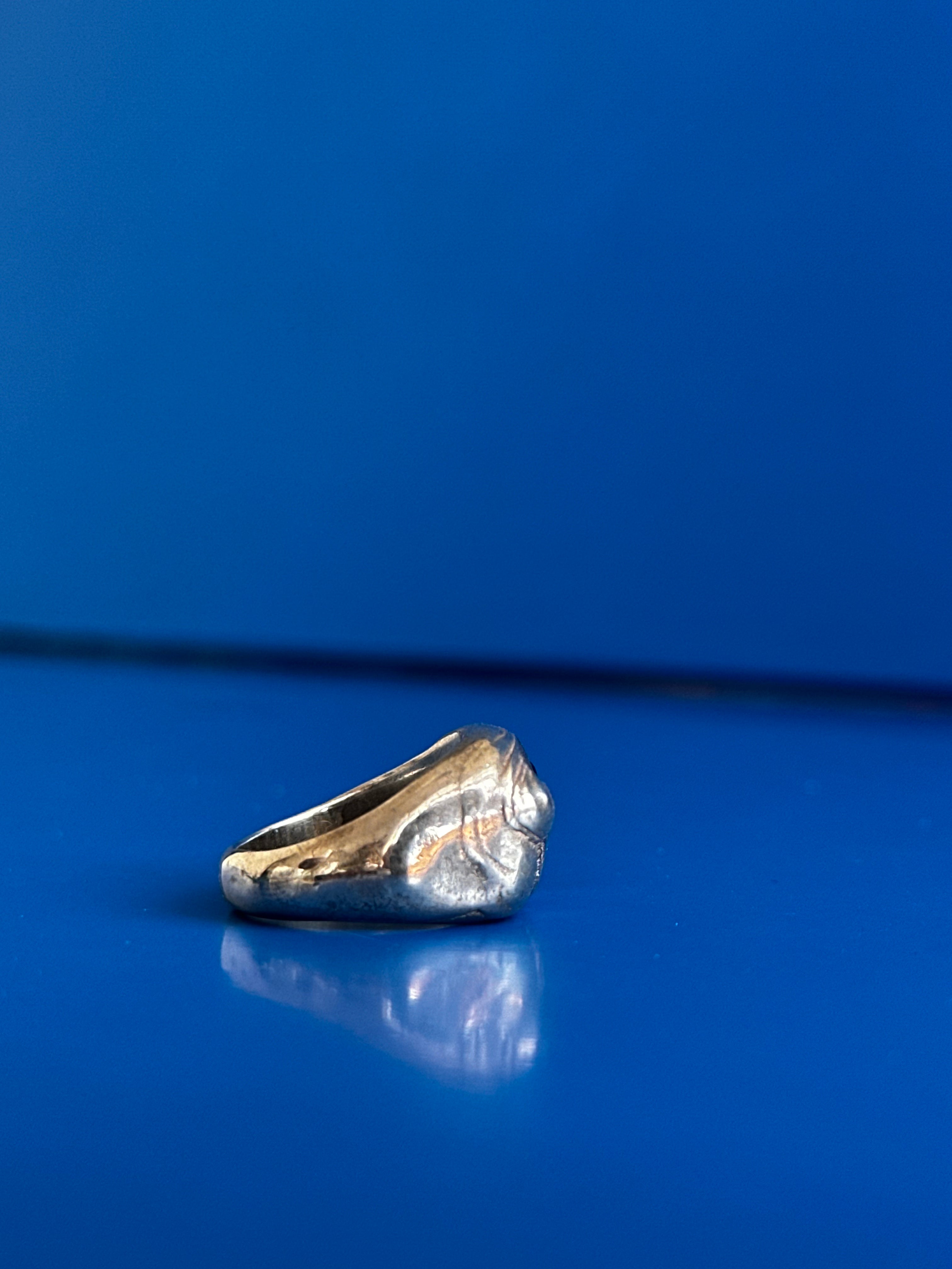 MC.016 / Melted city ring collection / Esmeralda e Safiras.