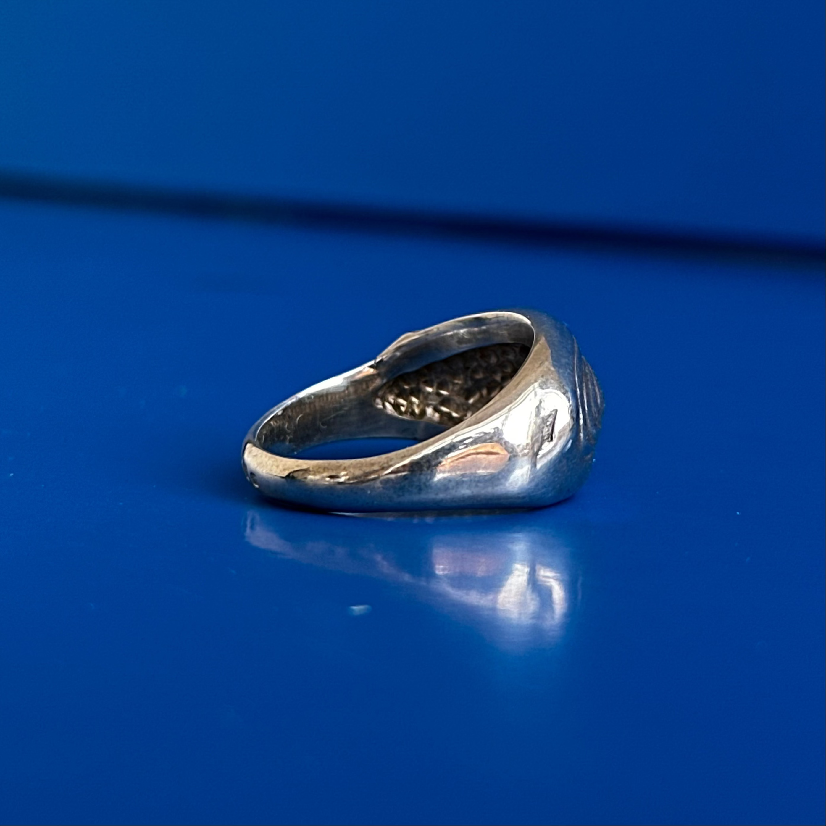 MC.010 / Melted city ring collection / Esmeralda e Rubis.
